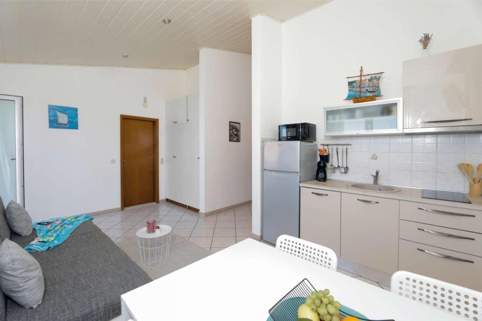 Apartments Lovric Trogir Exterior photo