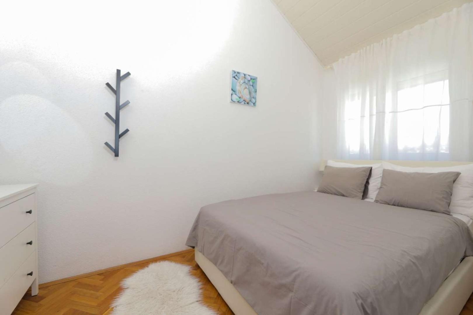 Apartments Lovric Trogir Exterior photo